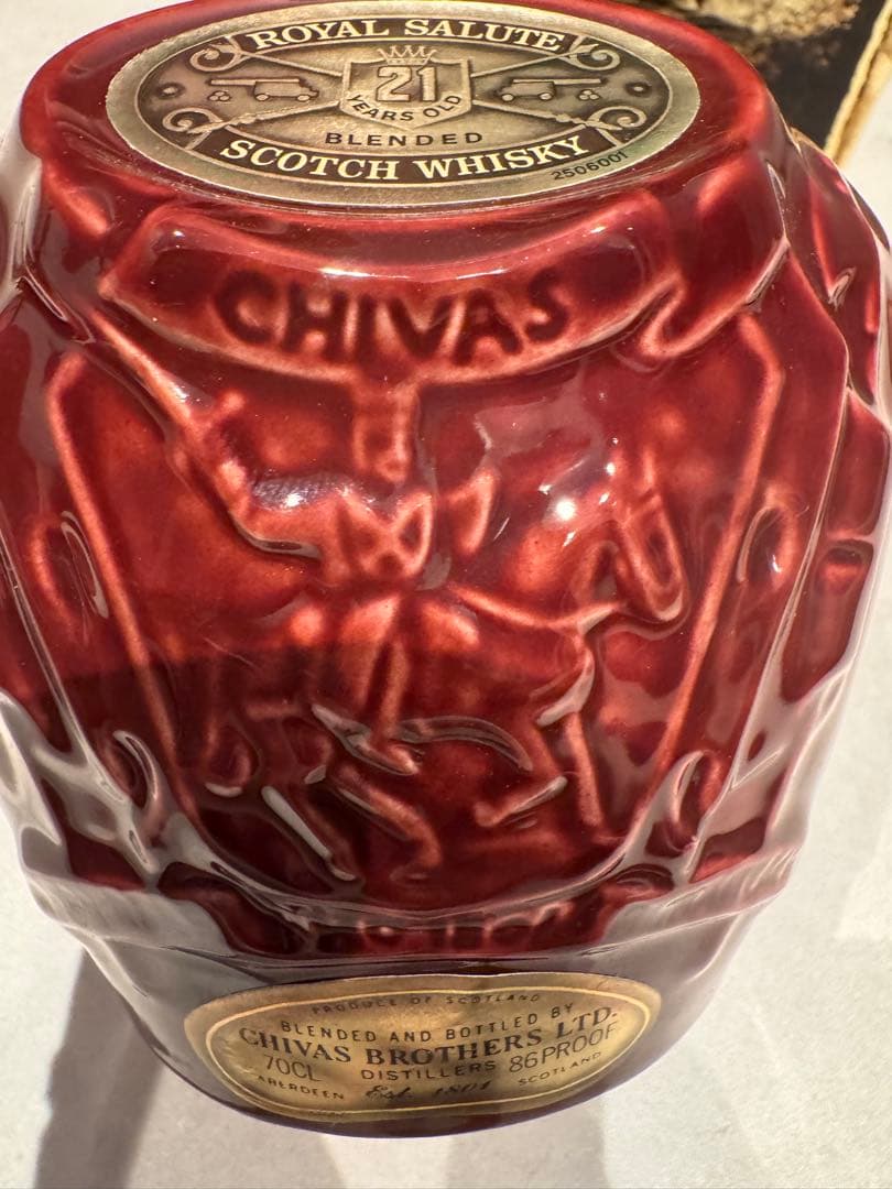 【未開栓】 SALUTE　ロイヤルサルート21年　陶器ボトル　赤　古酒