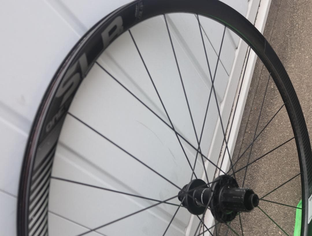 ジャイアント SLR-1 カーボンホイール　前後セット