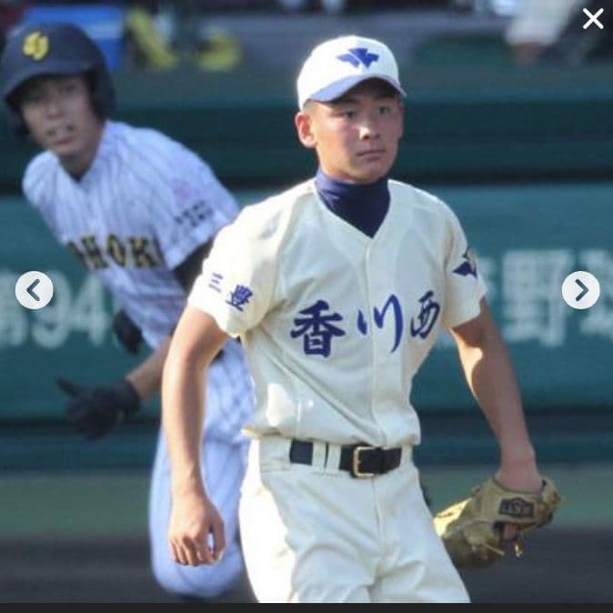 高校野球　ユニフォーム　香川西