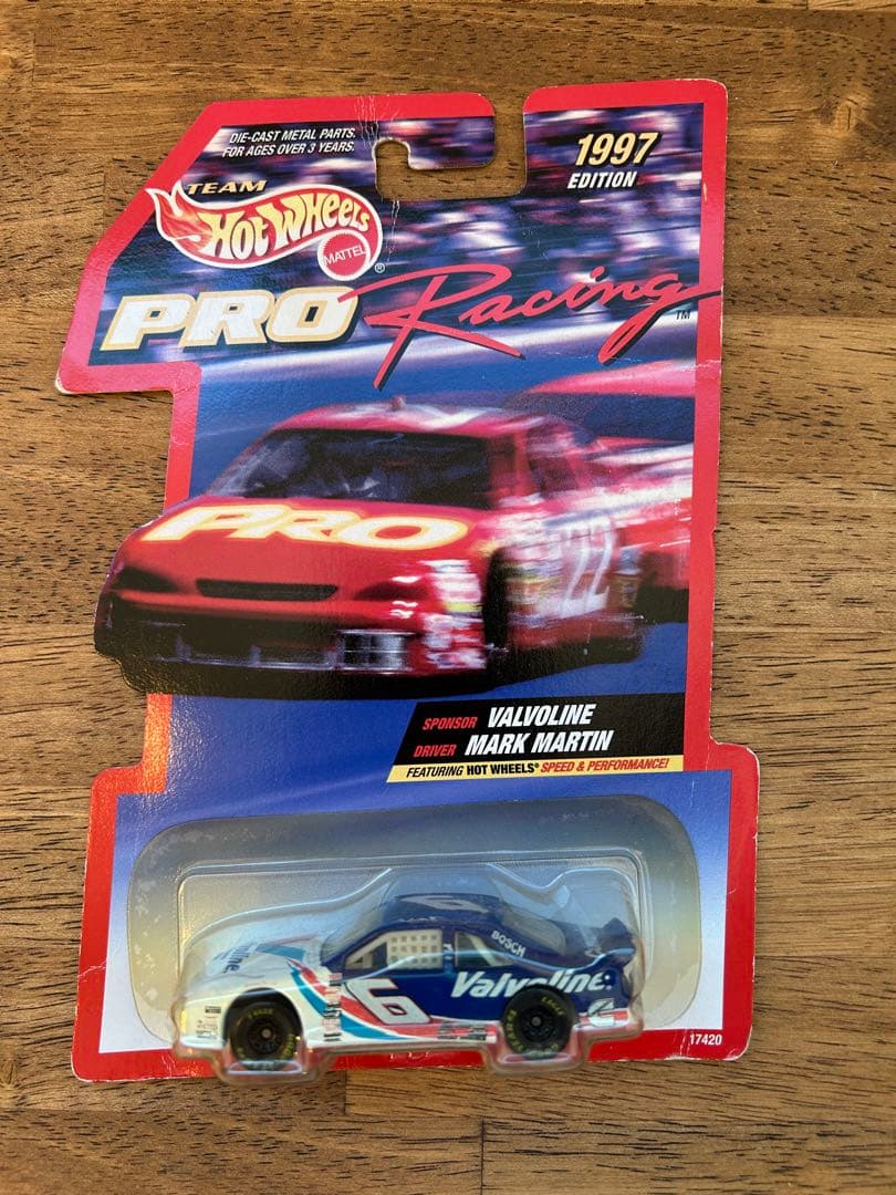 HOT WHEELS VALVOLINE ナスカー　マークマーティン　ビンテージ