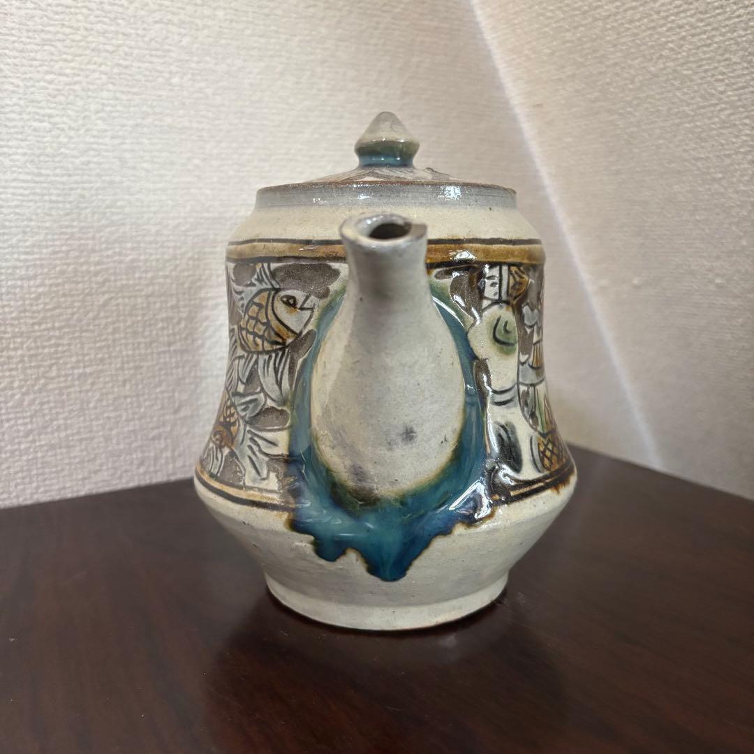 一月いっぱいで終了　島袋常明　ティーポット　沖縄　やちむん　急須