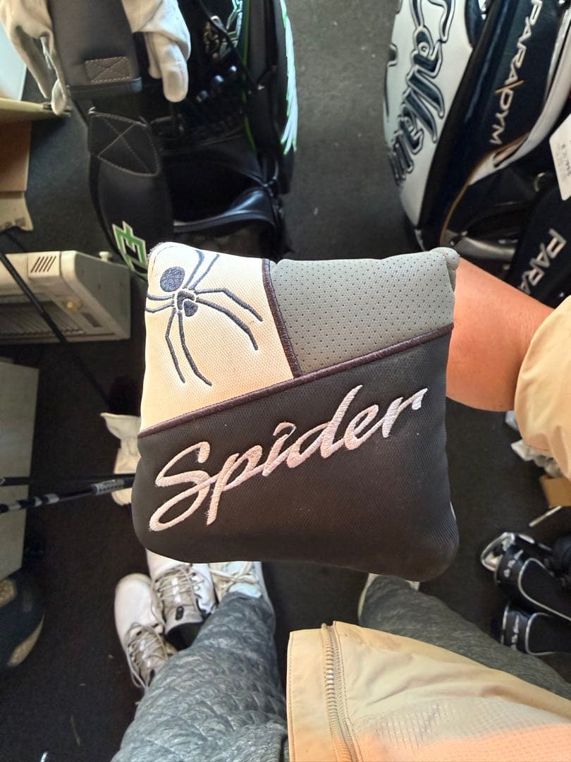 テーラーメイドスパイダーX 34インチ