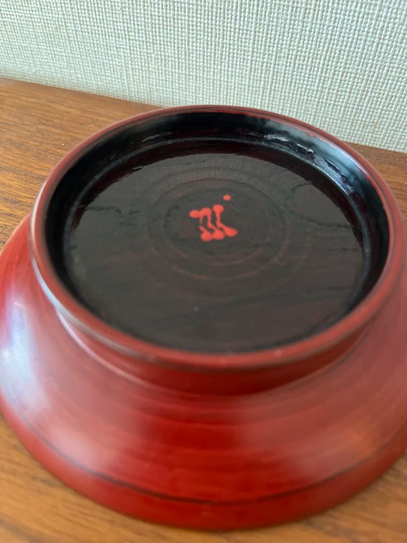 角有伊　漆器 椀 シンプルデザイン