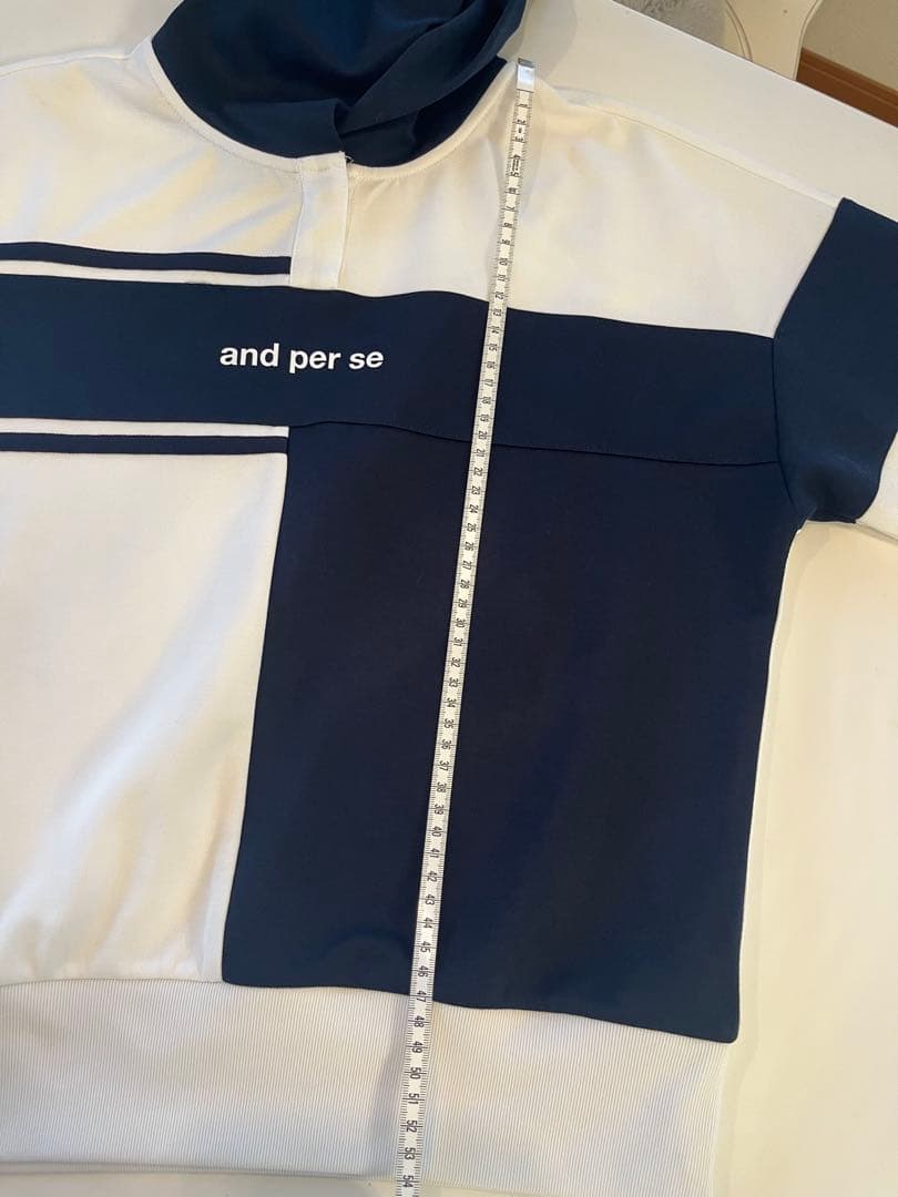 アンパスィ　and per se フーディー ネイビー/ホワイト