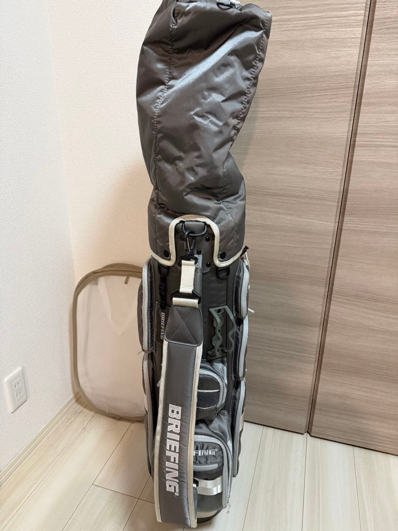 BRIEFING ゴルフバッグ・キャディバッグ グレー