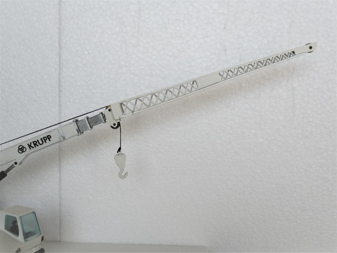 『超レア・格安』ドイツＫＲＵＰＰ社　移動式クレーン車/ＮＺＧ　１/５０ミニチュア