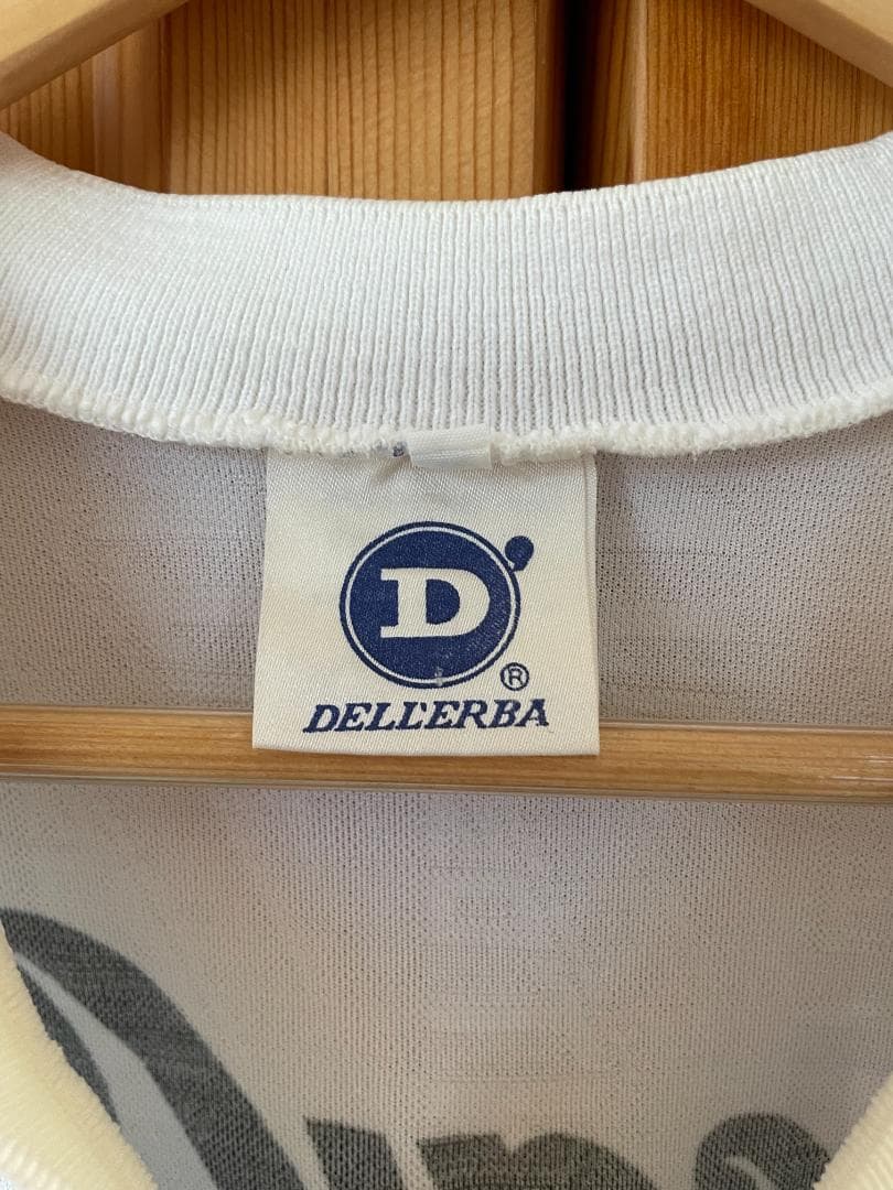 デレルバ　サントス　ユニフォーム