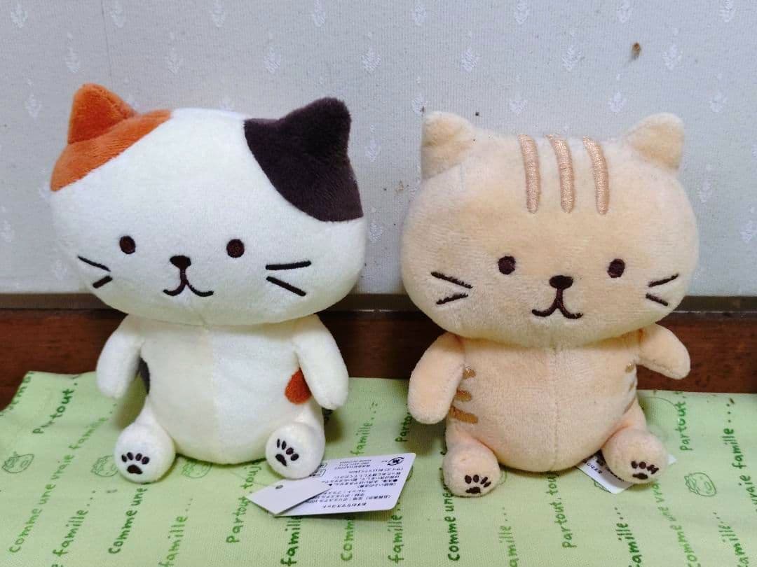 HAPiNS　ふくふくにゃんこ　ぬいぐるみ　バースデー着せ替え　まとめ売り