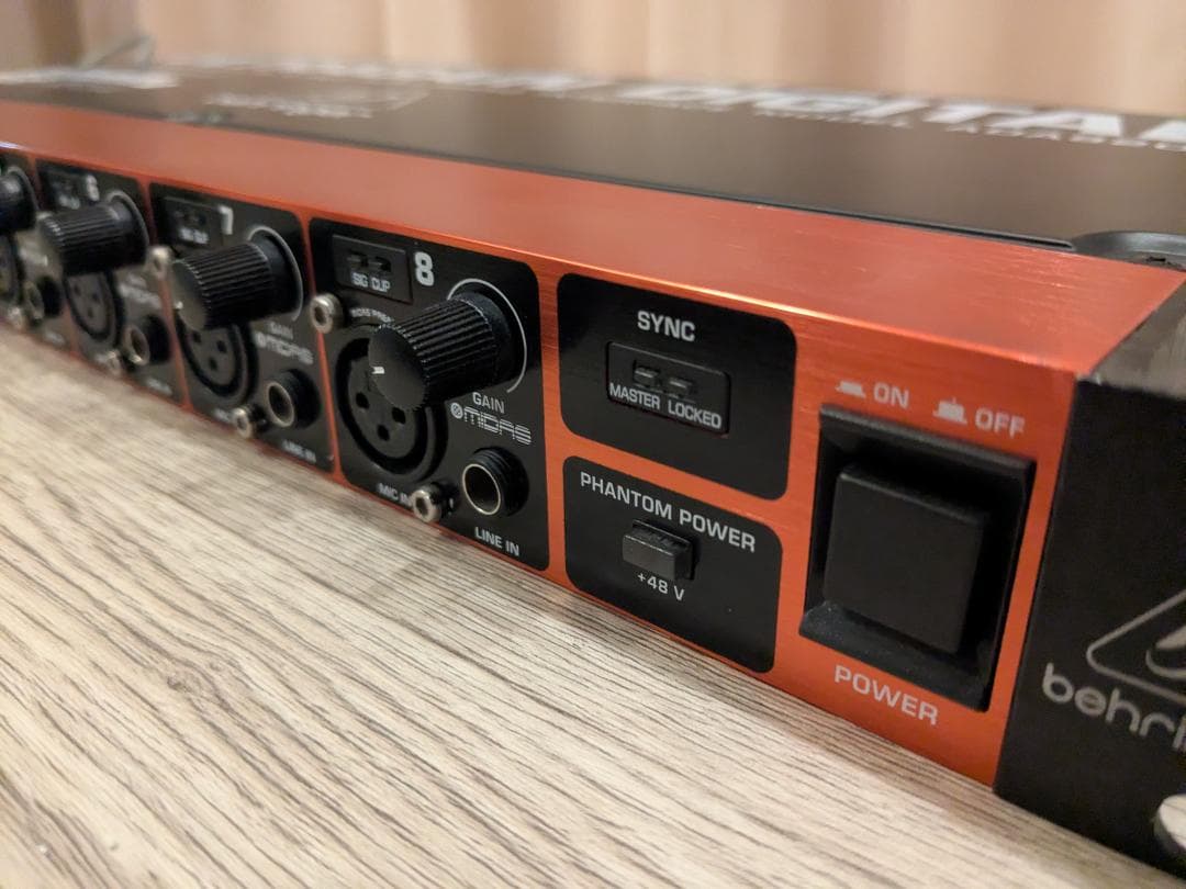 ベリンガー ADA8200｜8chマイクプリアンプ A/D-D/Aコンバーター