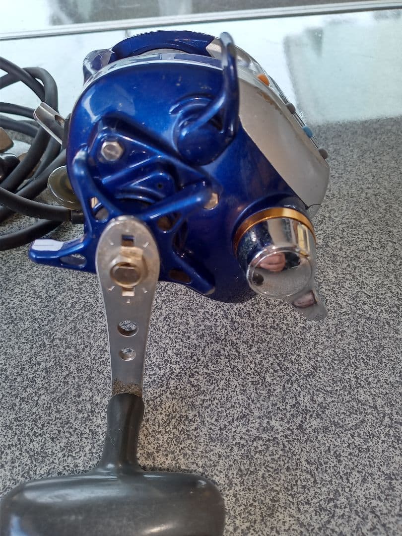 Daiwaハイパータナコン400FBe電動リール