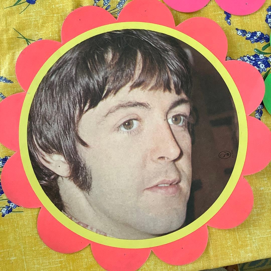 激レア! 1968年 不二家懸賞品 ビートルズ ピンナップ アーモンド賞