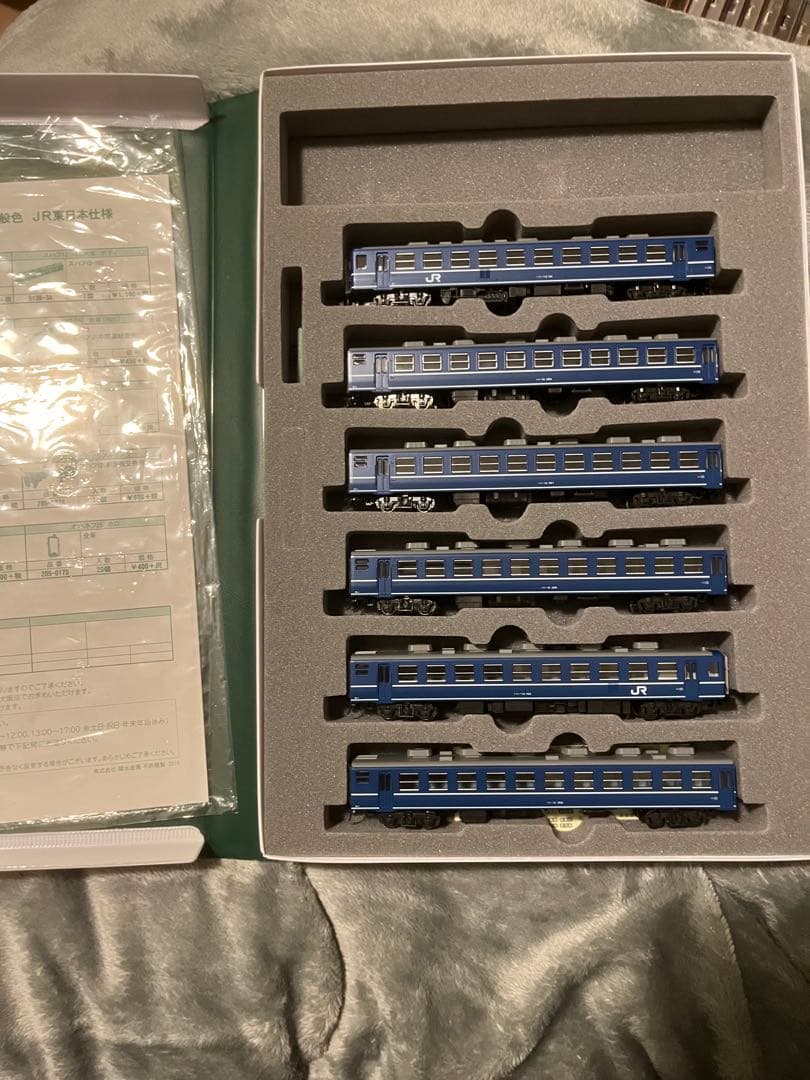 E233系3000番台8両、高崎車両センター12系客車フル編成