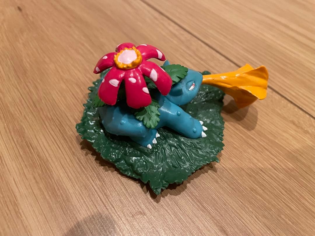 ポケットモンスター　フィギュア　御三家　リザードン、カメックス、フシギバナ