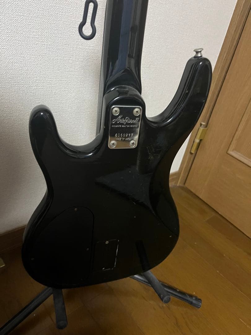 Aria Pro IIのRSB Seriesエレキベース スタンド付き