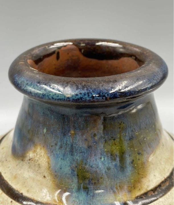 人間国宝 金城次郎作 魚文 壺 在銘 壷屋焼 花瓶 つぼ 陶器 陶芸 焼物 希少