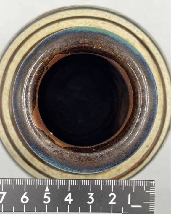 人間国宝 金城次郎作 魚文 壺 在銘 壷屋焼 花瓶 つぼ 陶器 陶芸 焼物 希少