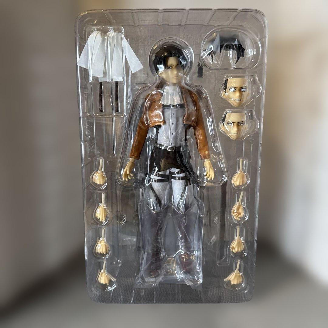 【リヴァイ】進撃の巨人 メディコム・トイ（初回生産限定仕様）