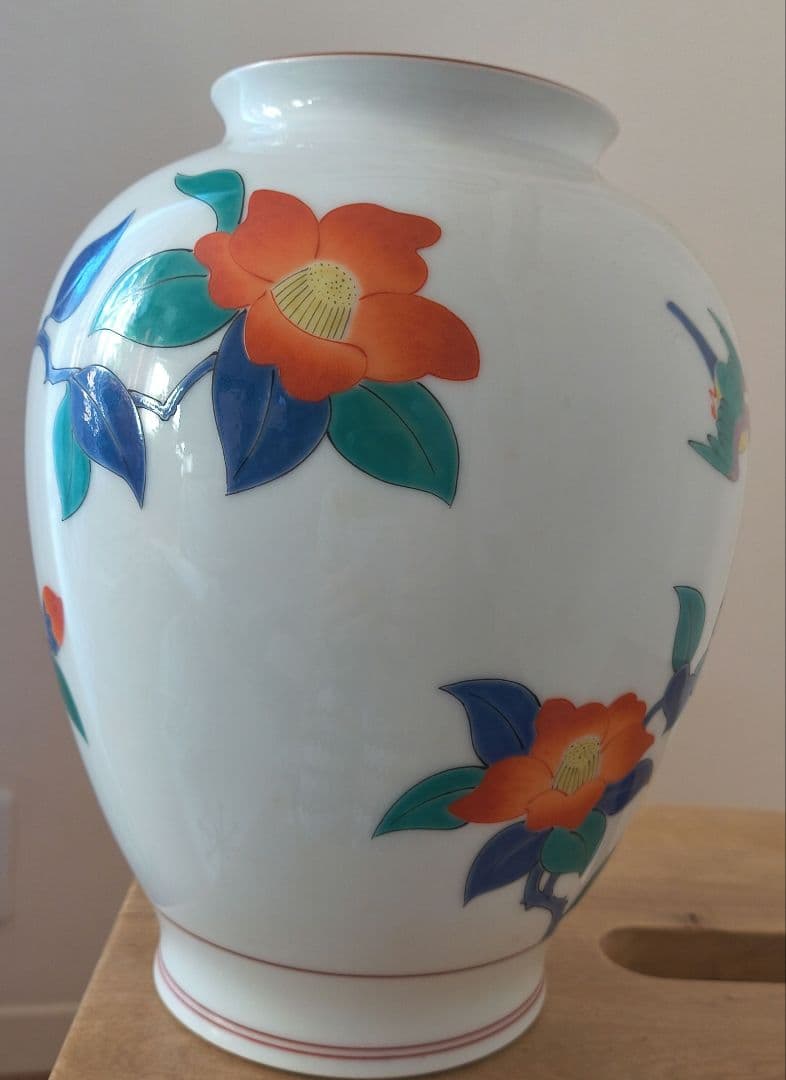 花鳥図「春」壺　十三代酒井田柿右衛門　最高級磁器　香蘭社　花器　花瓶
