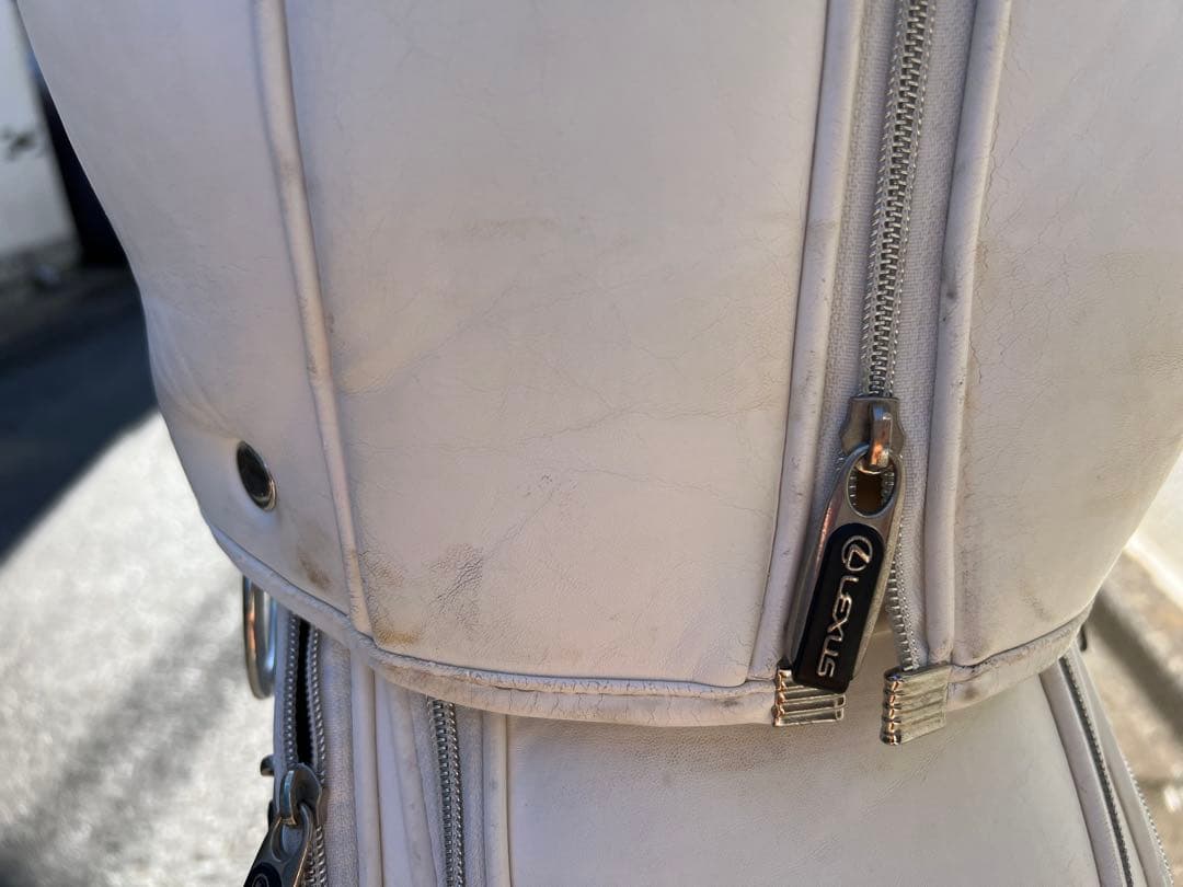 Lexus ホワイト キャディバッグ フード付き