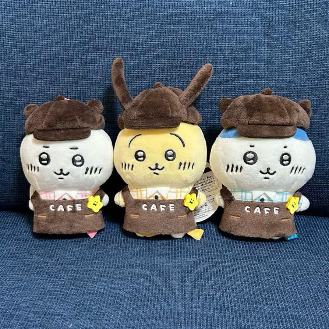 ちいかわ　カフェ店員さん　マスコット