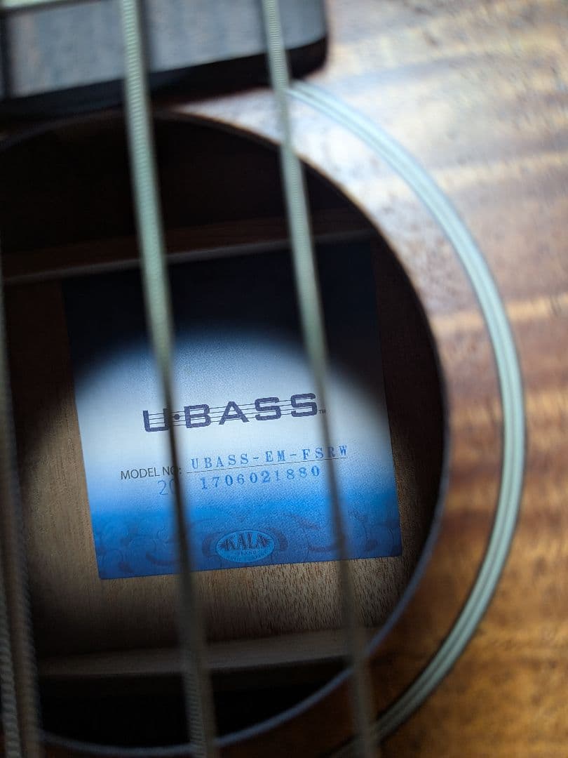 Kala UBASS EM-FSRW カラ ウクレレベース