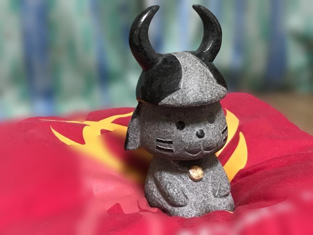 超超激レア ひこにゃんの石像