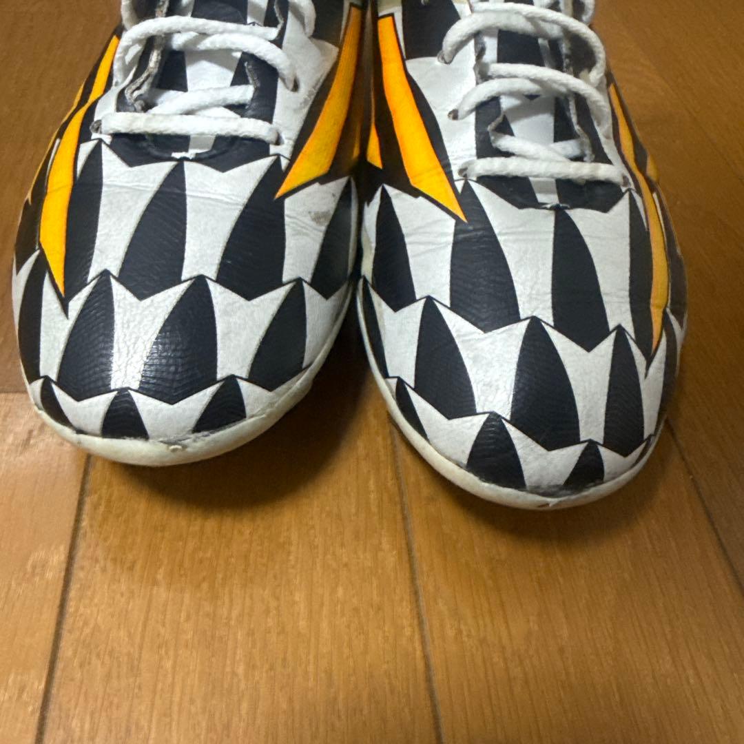 サッカースパイクアディゼロf50