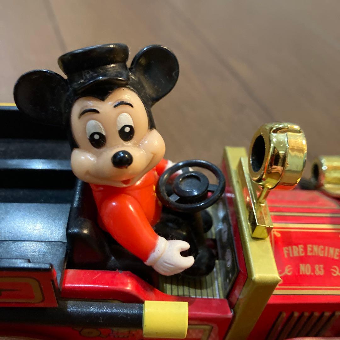 東京ディズニーランド ミッキーマウス 消防車