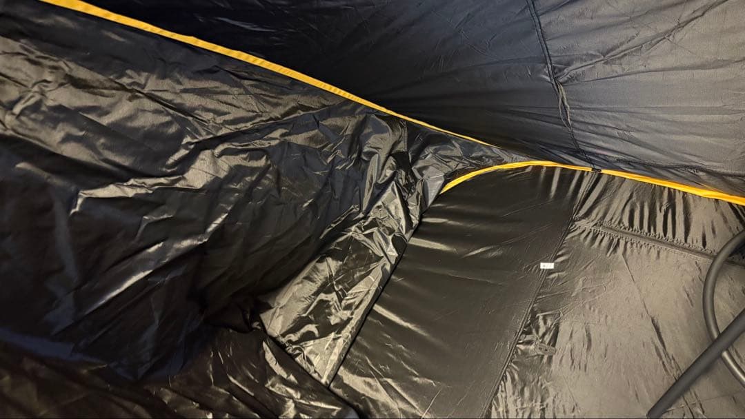 車連結ポップアップテント　車中泊　ブラック2×2m