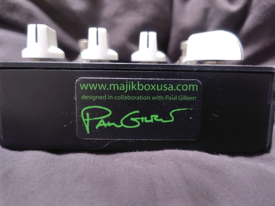 Majik Box エフェクター　FUZZ UNIVERSE FU-2