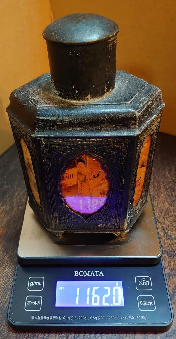 【中国古玩】『錫六角型ガラス絵入茶壺』底面に刻印有り。高さ18.5cm