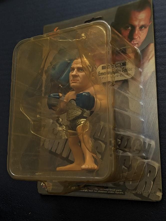 PRIDE ヒョードル HAOフィギア＋特集ムック本3冊＋チラシ3枚