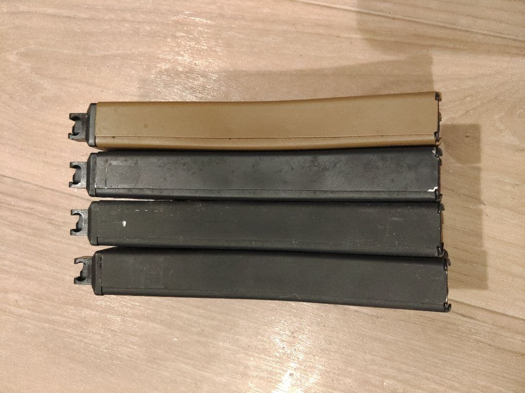 WE-tech ガスブロ　SCAR-L M4系マガジン？　4本セット