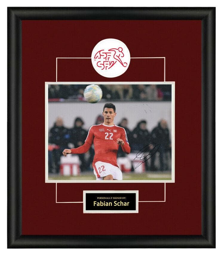 直筆サイン入り写真 ファビアン・シェア サッカースイス/フレーム別/SA鑑定済