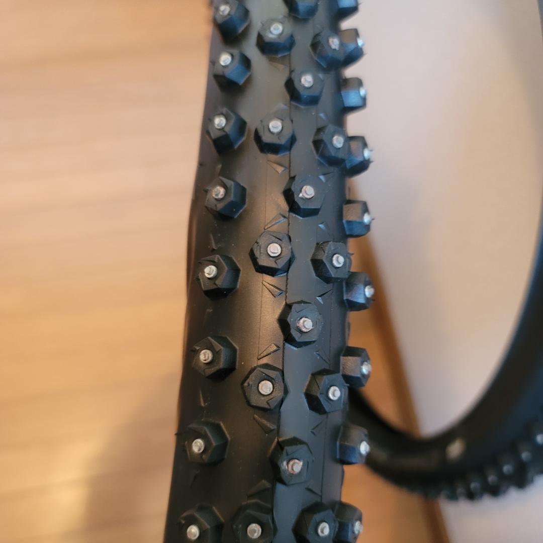 ぼ*ん様 SCHWALBE ICE SPIKER PRO 27.5インチ 2本セ