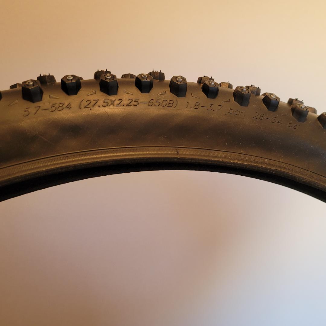ぼ*ん様 SCHWALBE ICE SPIKER PRO 27.5インチ 2本セ
