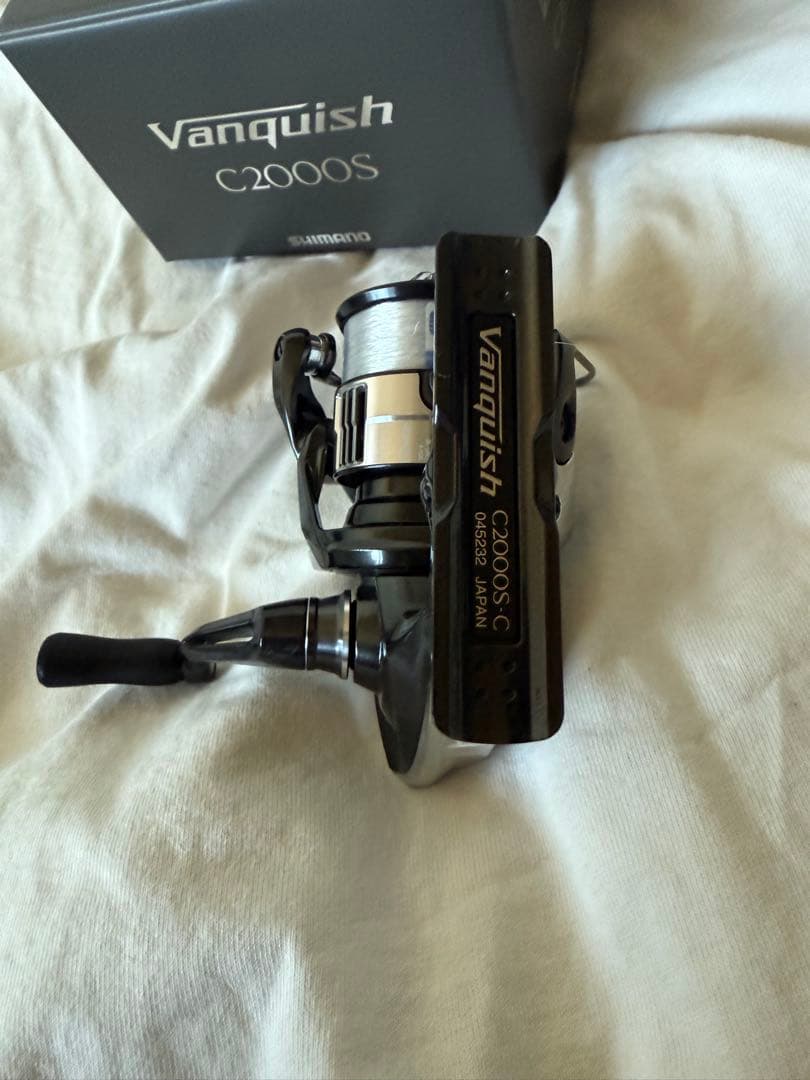 23 Vanquish C2000S スピニングリール 箱付き