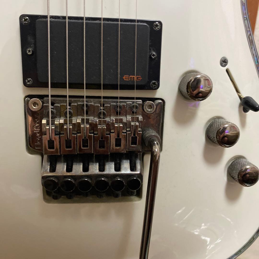 Schecter ホワイトエレキギター