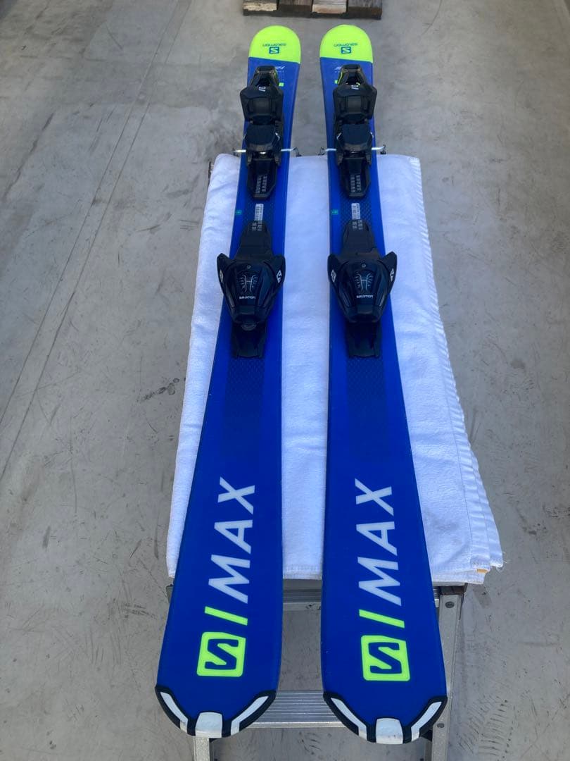 ショートスキー(ミドル　ミッド)SALOMON SHORTMAX125 GW対応