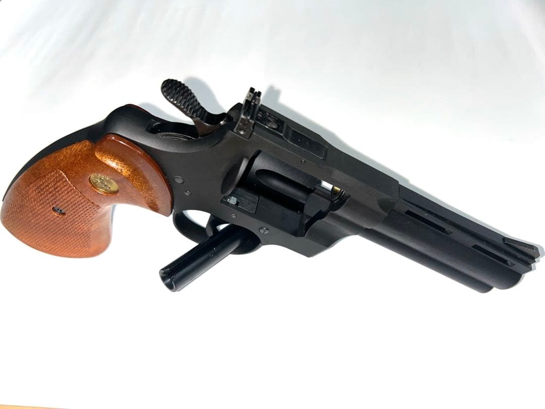 コルトパイソン4インチ　リボルバー ガスガン