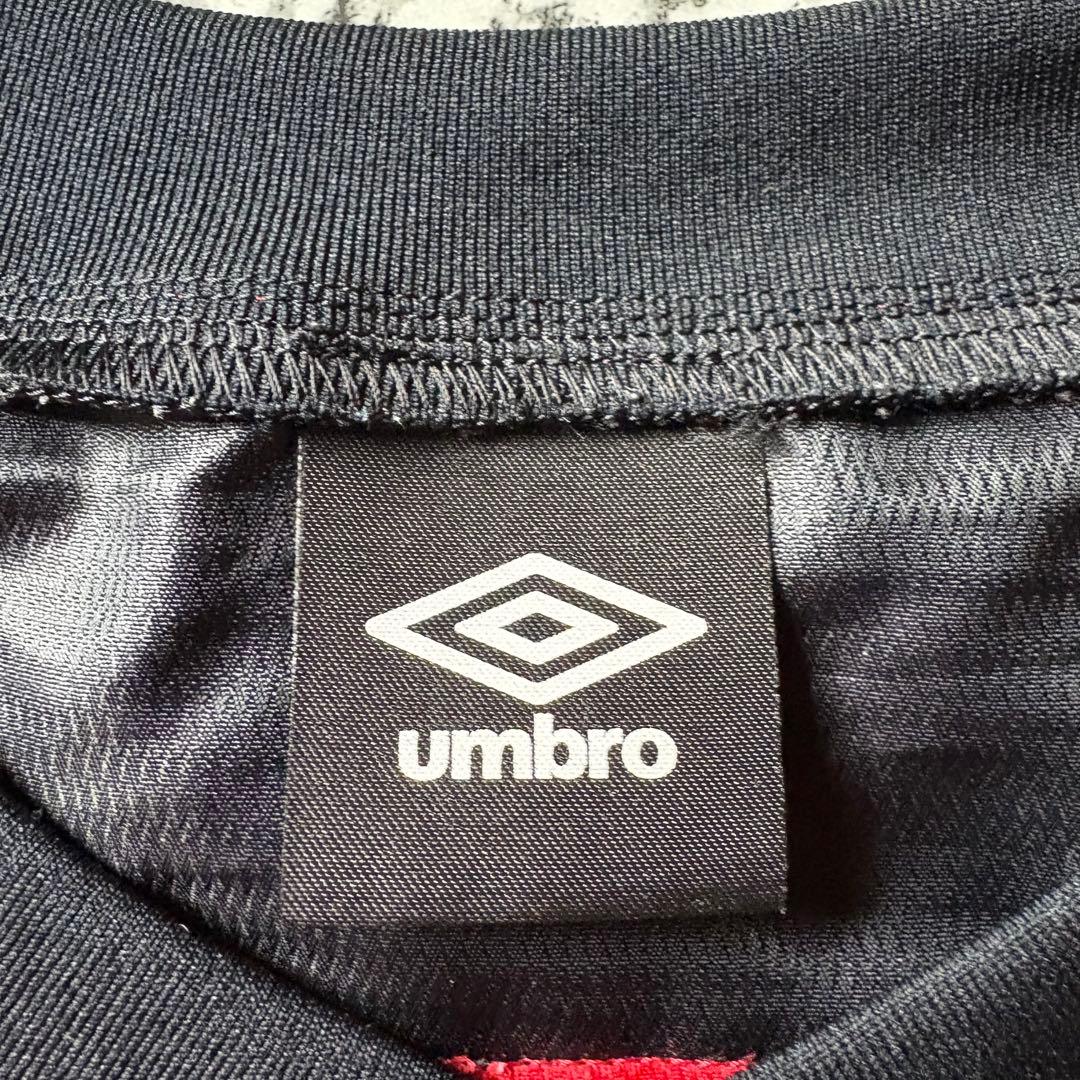 セットアップ　umbro アンブロ　ナイロンピステ　フットサル　上下セット