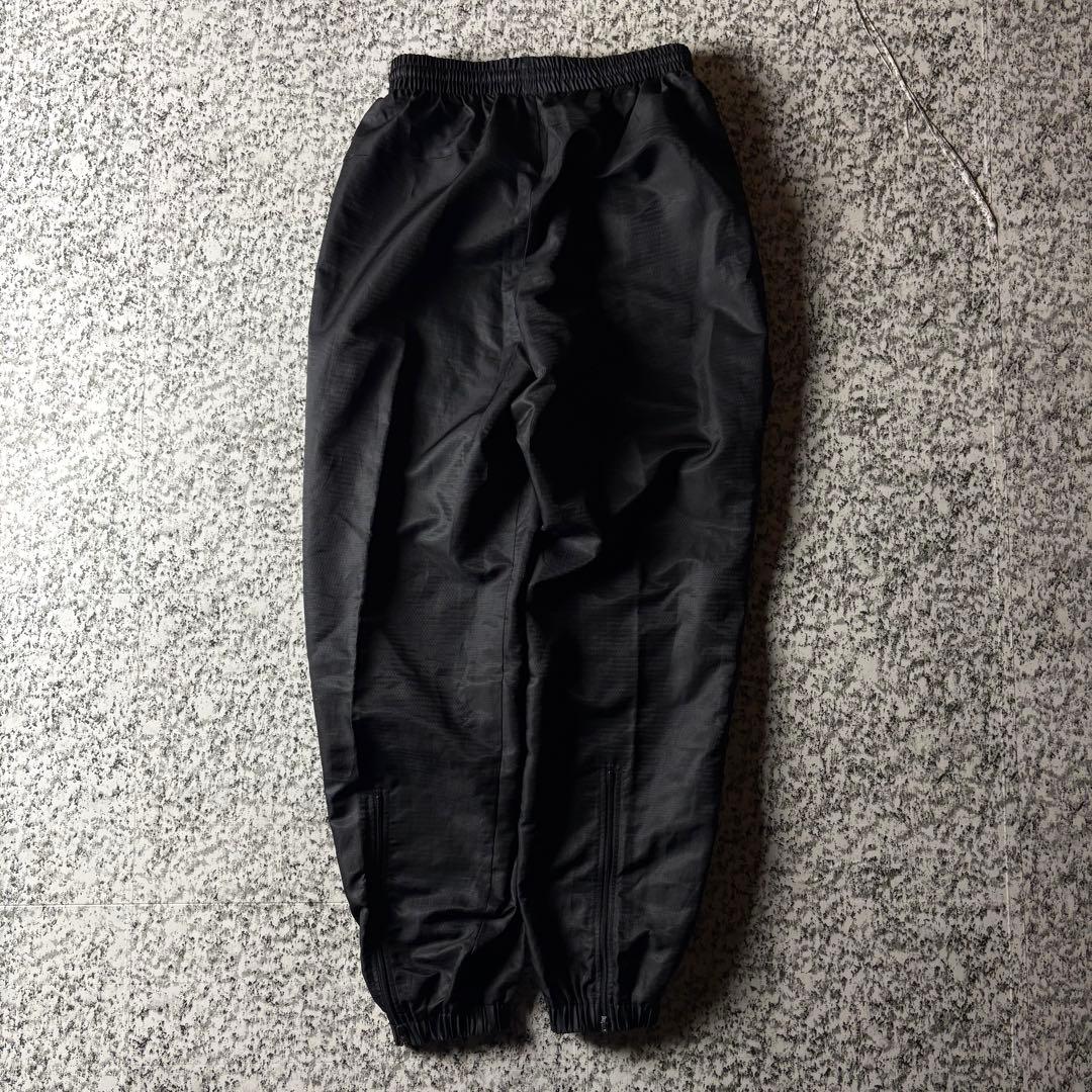 セットアップ　umbro アンブロ　ナイロンピステ　フットサル　上下セット