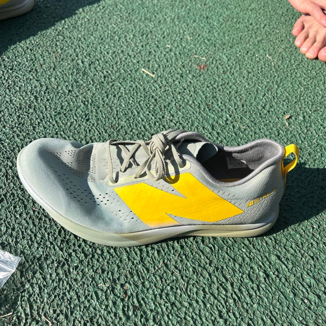 陸上中距離スパイク　ニューバランスMD X