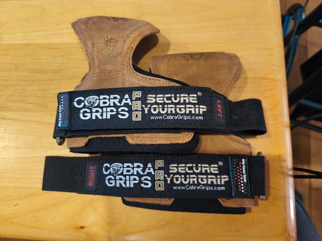 GOLD'S GYM & COBRA GRIPS フィットネス用品、新同様