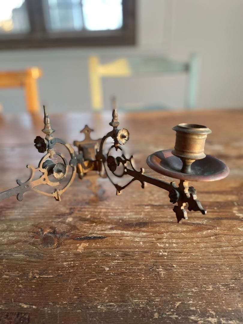 100年以上前 美しい装飾の燭台