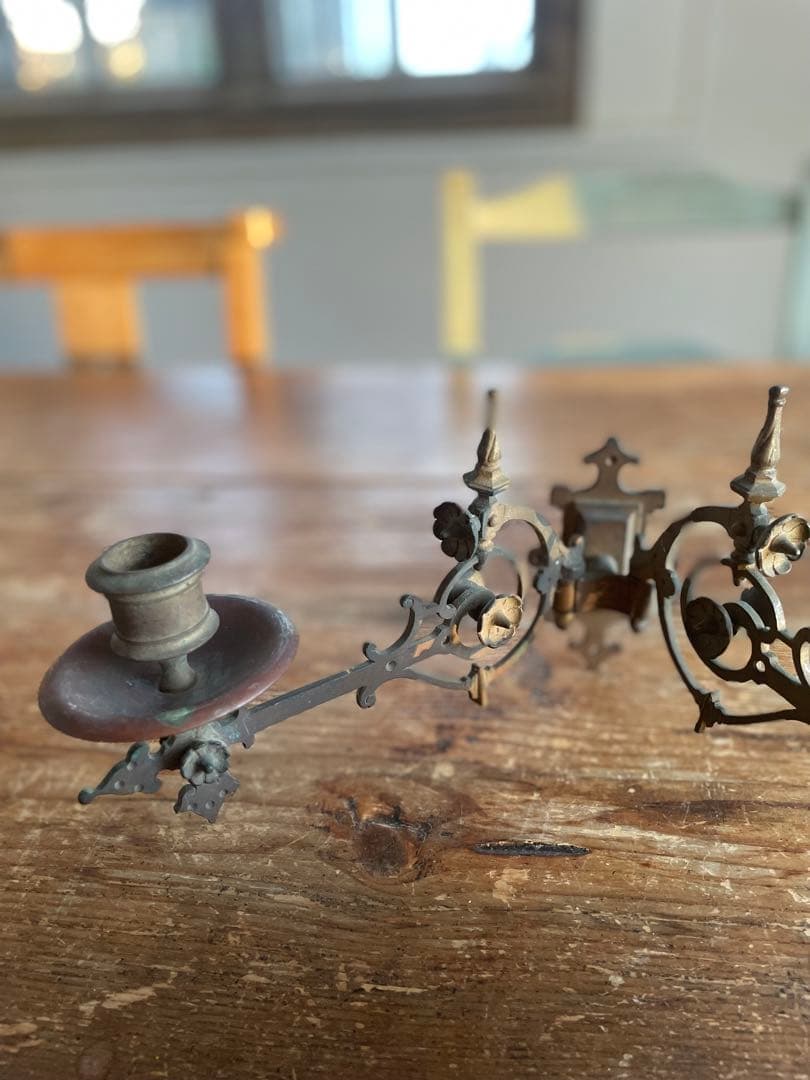 100年以上前 美しい装飾の燭台