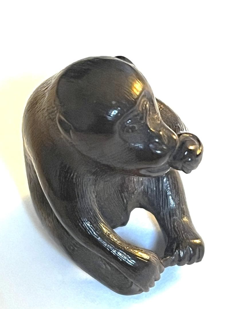 根付　猿　線刻銘「白龍」