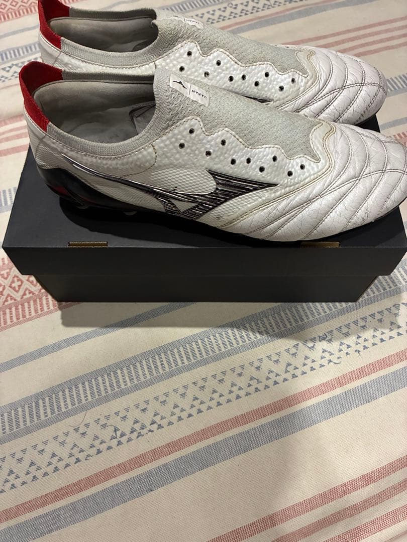 【美品】モレリアネオ4β ジャパン　26.5