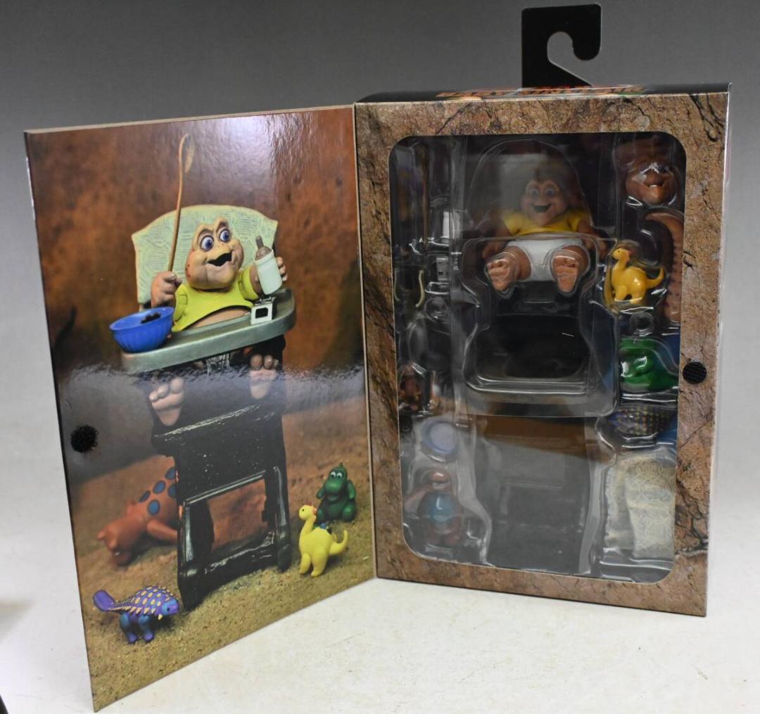 NECA ネカ アルティメット ベビー・シンクレア