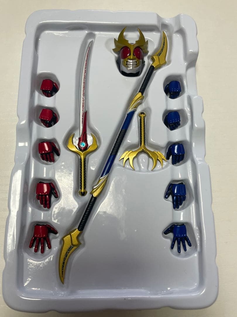 ゼ*ロ様 真骨彫 仮面ライダーアギト トリニティフォーム S.H.Figuart